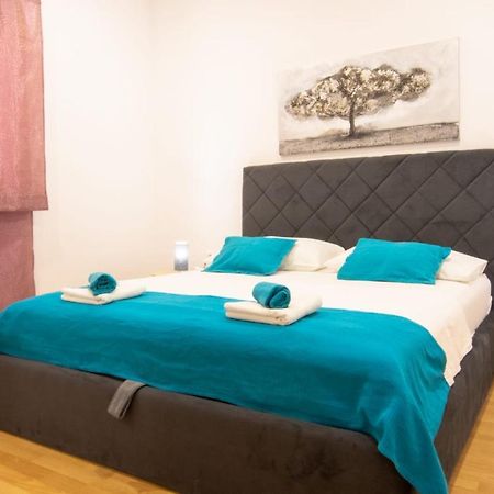 Apartment Cvita Free Beach Parking Makarska Bagian luar foto