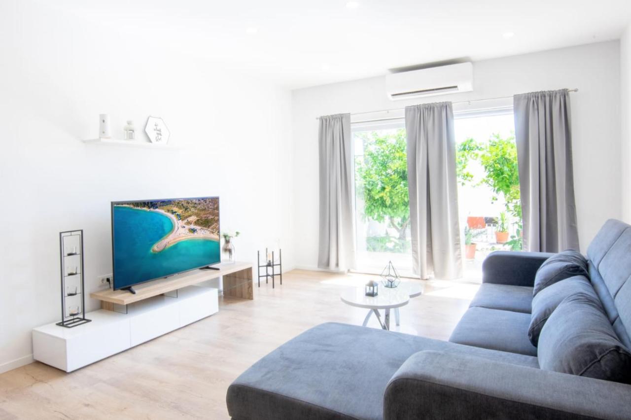 Apartment Cvita Free Beach Parking Makarska Bagian luar foto